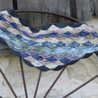 Nude Pencil Box Petite Shawl Designed by Unjung Yun download pattern