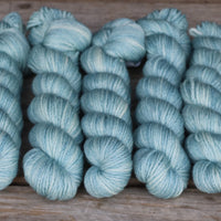 Kersti DK Solids /skein
