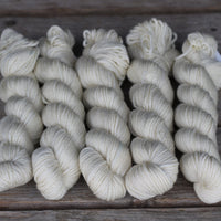 Kersti DK Solids /skein