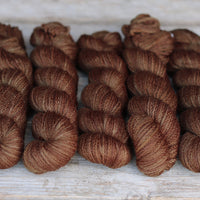 Kersti DK Solids /skein