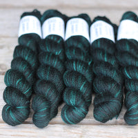 Kersti DK Solids /skein