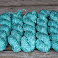 Kersti DK Solids /skein