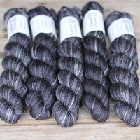 Kersti DK Solids /skein