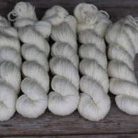 Kersti DK Solids /skein