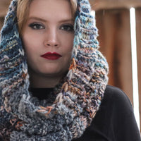Azzo Cowl By Taiu Landra (pattern)