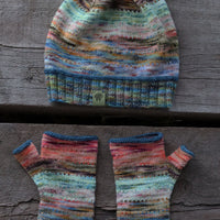 PICTOR HAT AND FINGERLESS GLOVES BY: MARJI LAFRENIERE