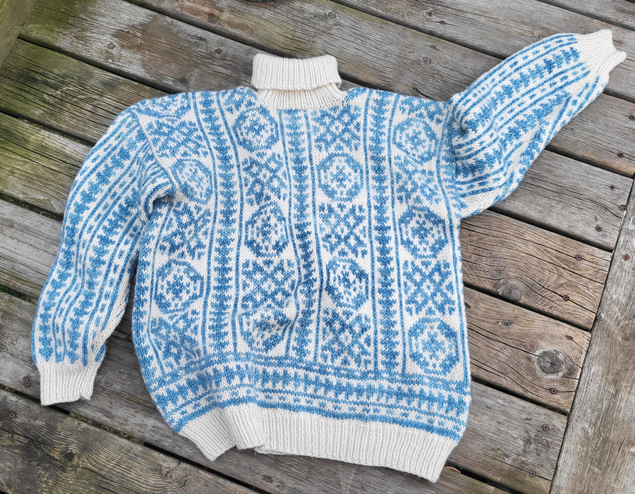 Medallion Sweater Kit