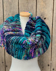 Azzo Cowl By Taiu Landra (pattern)