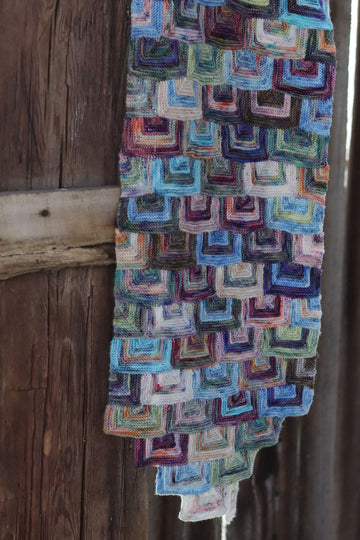 MITERED RECTANGLE SCARF